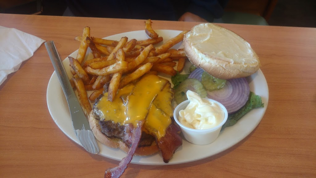 Horizon Family Restaurant | restaurant | 1220 Tri View Ave, Sioux City, IA 51103, USA | 7122551658 OR +1 712-255-1658