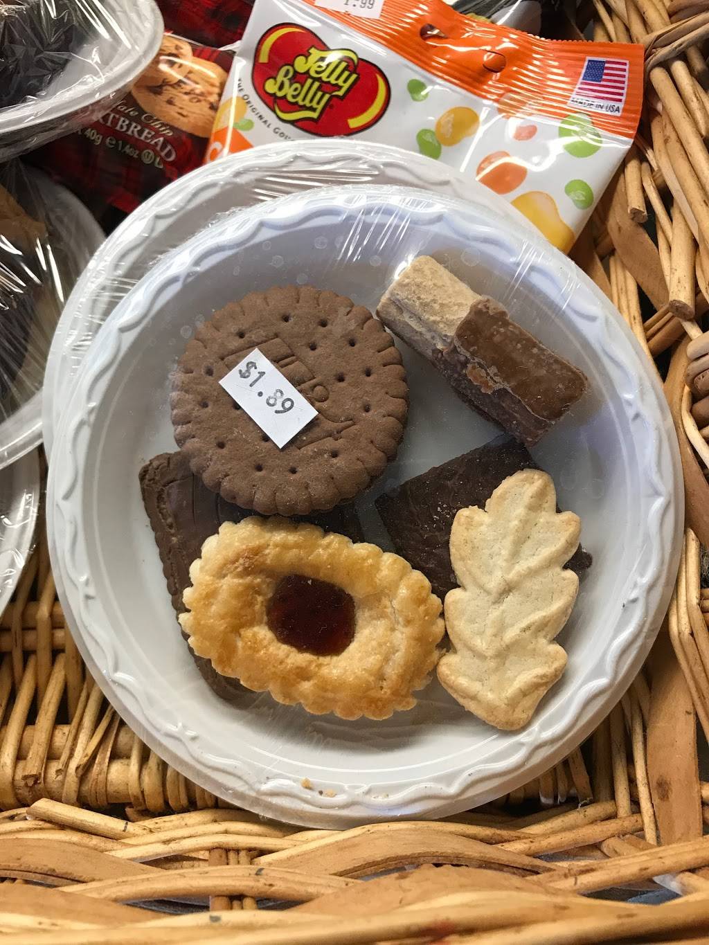 Hollingsheads Delicatessen | meal takeaway | 368 S Main St, Orange, CA 92868, USA | 7149789467 OR +1 714-978-9467