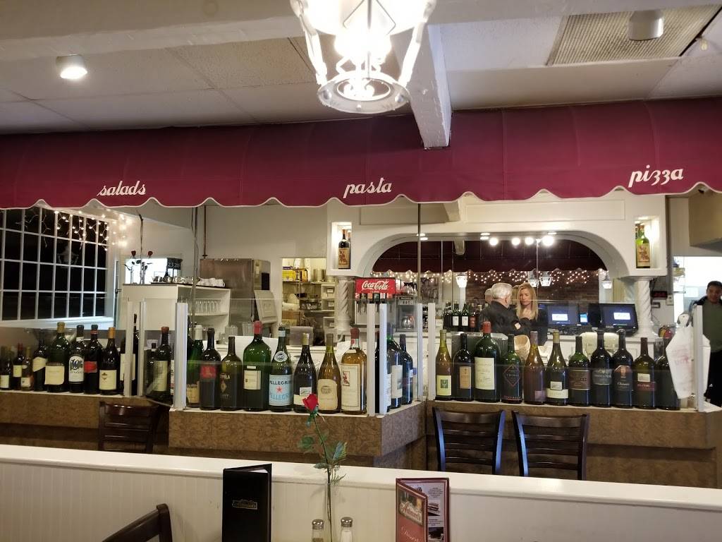 Antonuccis Italian & Seafood Restaurant | night club | 24190 Alicia Pkwy, Mission Viejo, CA 92691, USA | 9494724332 OR +1 949-472-4332