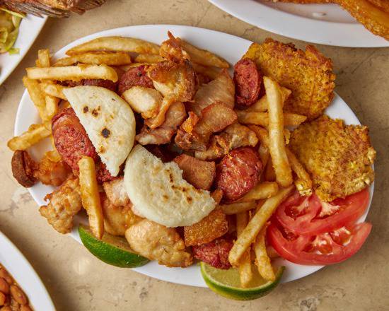 Bellas Bakery & Cafe | bakery | 1389 Hempstead Turnpike, Elmont, NY 11003, USA | 5165026442 OR +1 516-502-6442