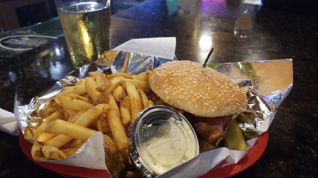 Apogee Pub & Restaurant | restaurant | 14125 SE 171st Way, Renton, WA 98058, USA | 4252559174 OR +1 425-255-9174