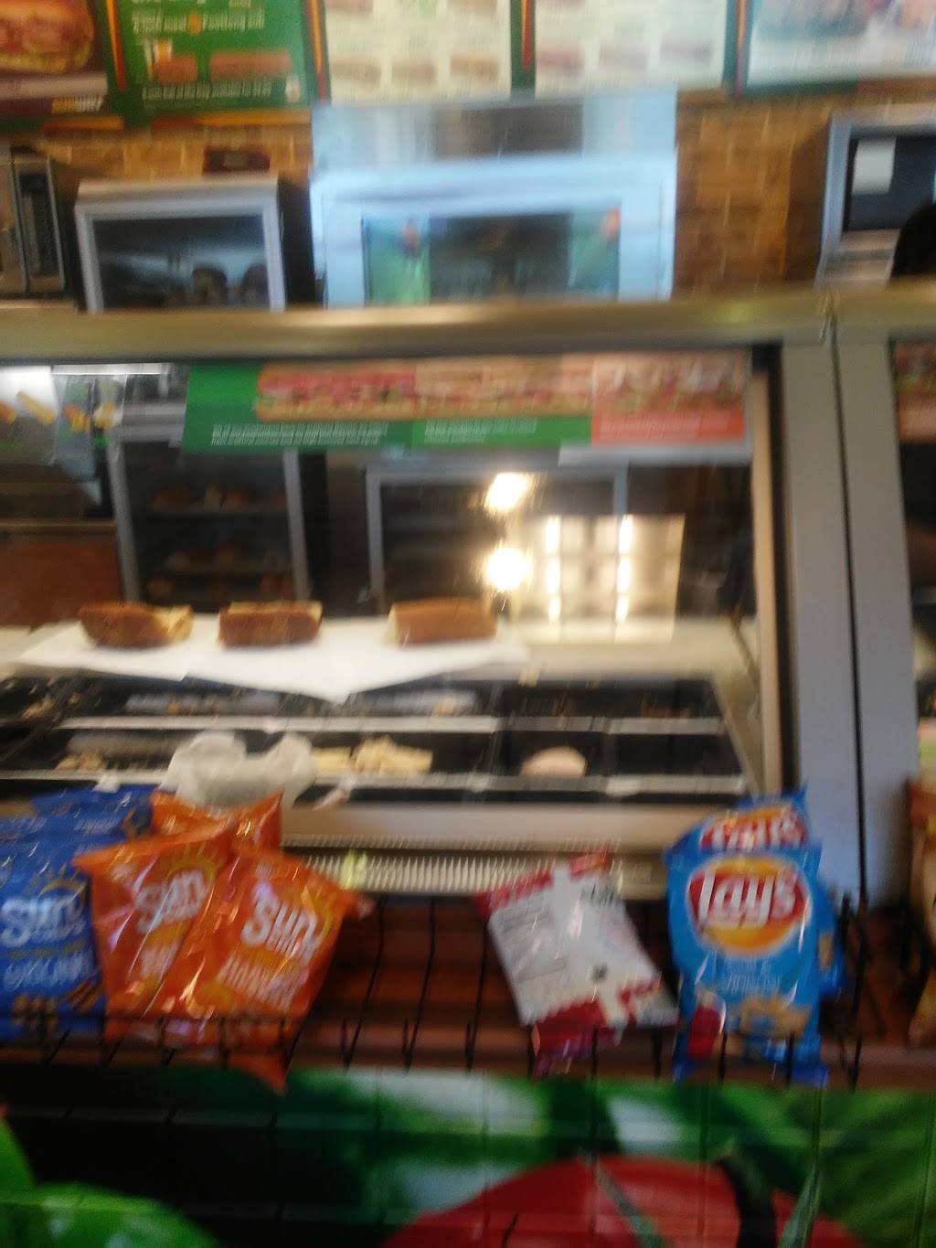 Subway | restaurant | 2511 Okeechobee Rd, Fort Pierce, FL 34947, USA | 7724614248 OR +1 772-461-4248