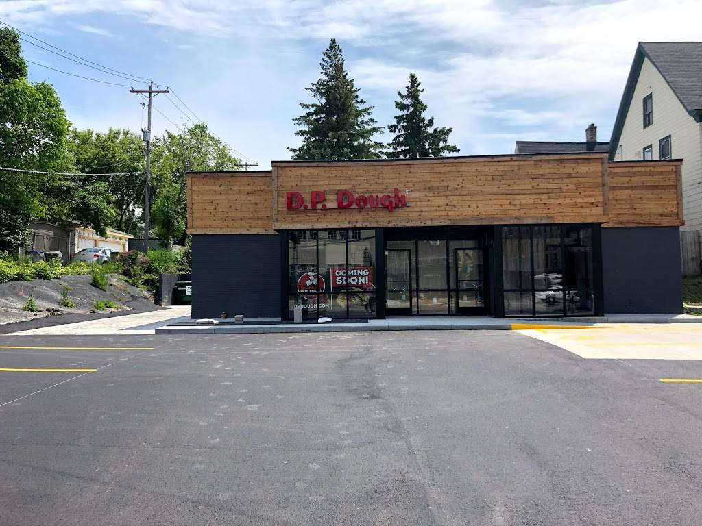 D.P. Dough | restaurant | 1515 E North Ave, Milwaukee, WI 53202, USA | 4147750555 OR +1 414-775-0555