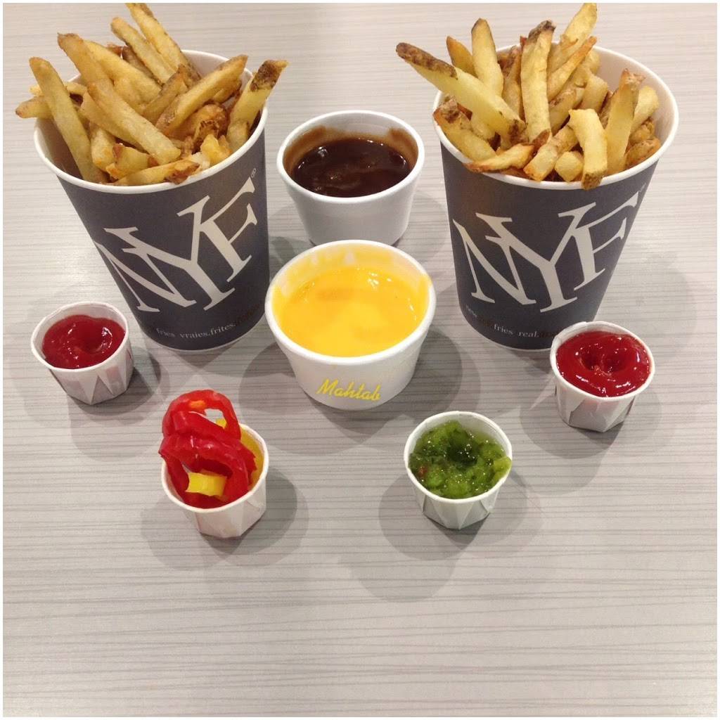 New York Fries - Hillcrest Mall | restaurant | 9350 Yonge St Unit B001, Richmond Hill, ON L4C 5G2, Canada | 9057378201 OR +1 905-737-8201