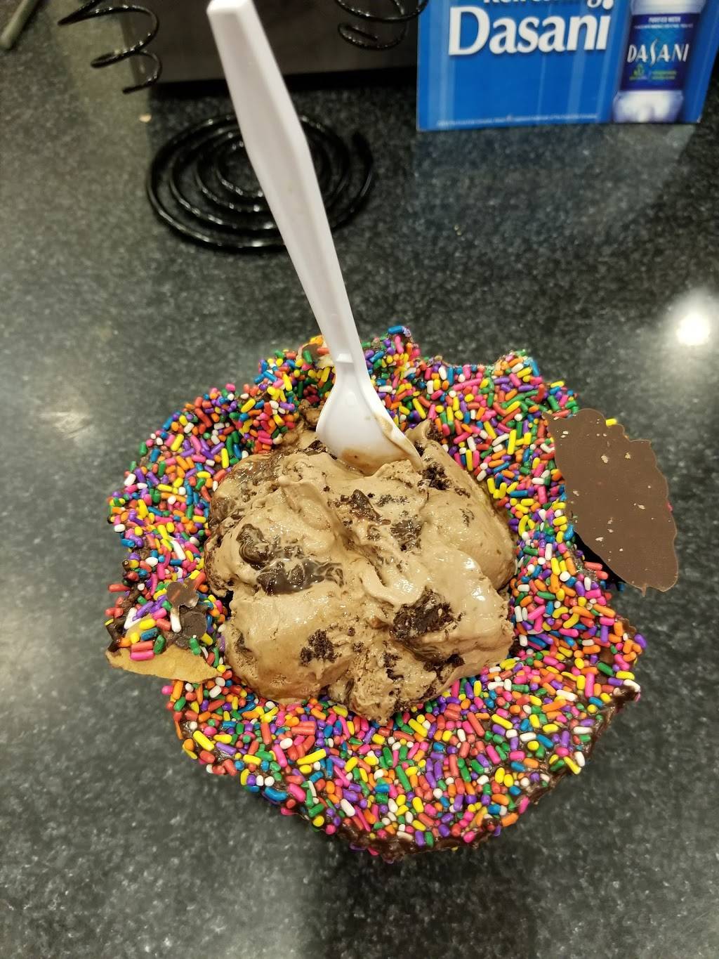 Cold Stone Creamery | bakery | 1051 N Dupont Hwy, Dover, DE 19901, USA | 3026784782 OR +1 302-678-4782