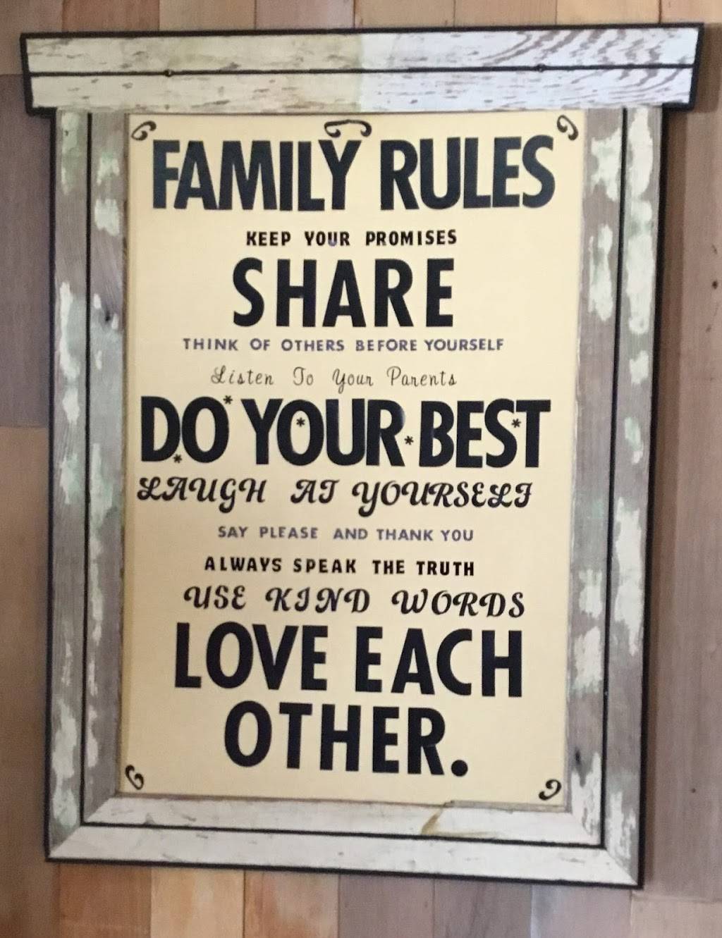 The Carriage House | restaurant | Topeka, IN 46571, USA | 2607688199 OR +1 260-768-8199