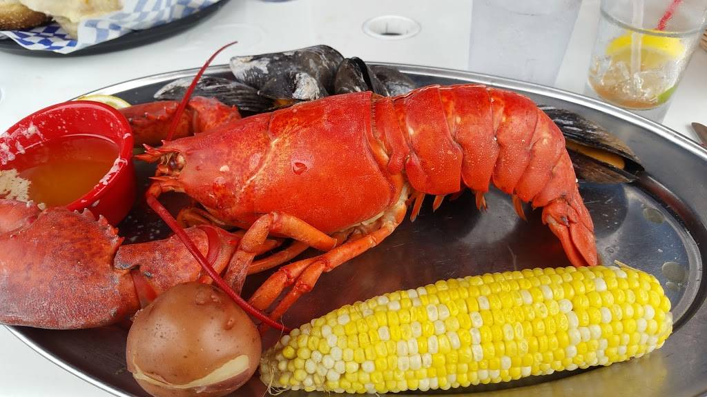 Schooner Inn | restaurant | 57 Bay View Walk, Ocean Beach, NY 11770, USA | 6315838498 OR +1 631-583-8498