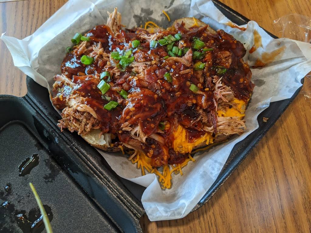 Willow Catering | restaurant | 5409 Peavine Rd, Crossville, TN 38571, USA | 6154288859 OR +1 615-428-8859