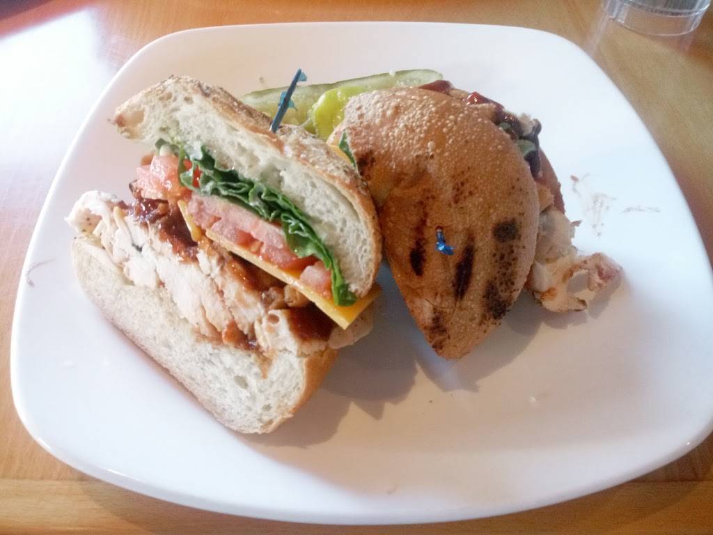 Jacks Urban Eats | restaurant | 545 Munroe St, Sacramento, CA 95825, USA | 9164815225 OR +1 916-481-5225