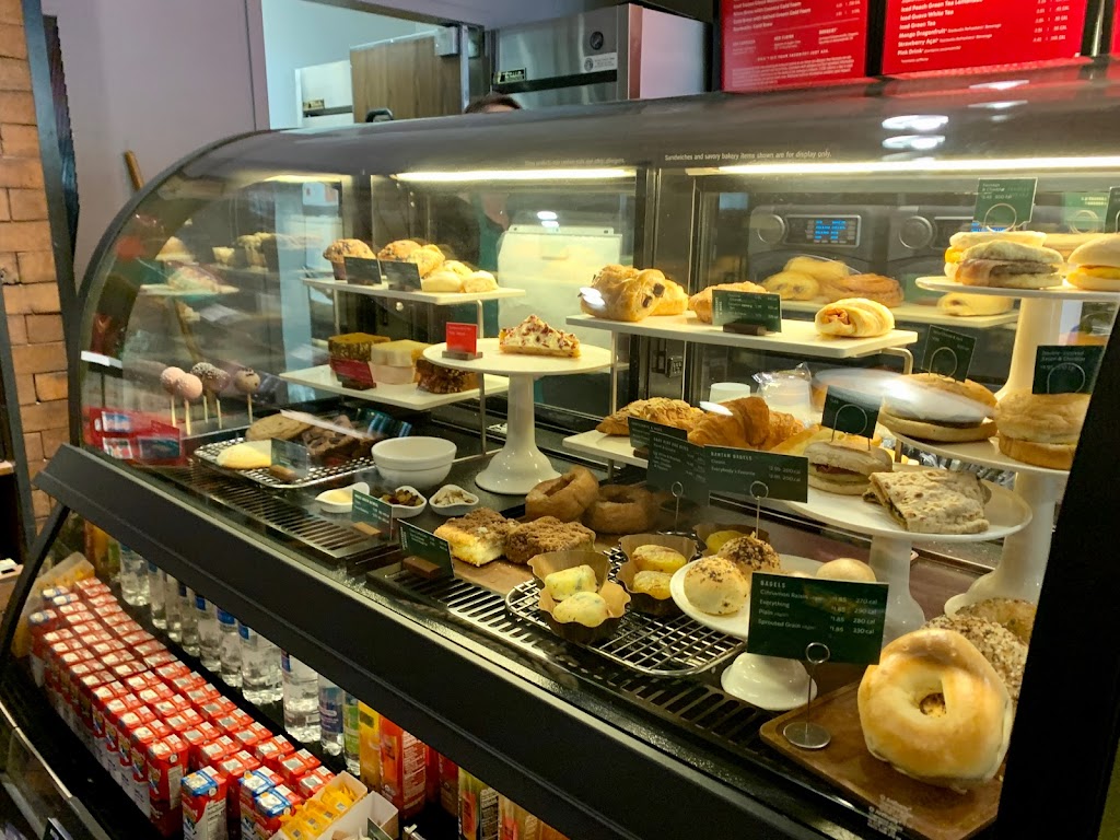 Starbucks | cafe | 6137 N Scottsdale Rd, Scottsdale, AZ 85250, USA | 4804835698 OR +1 480-483-5698