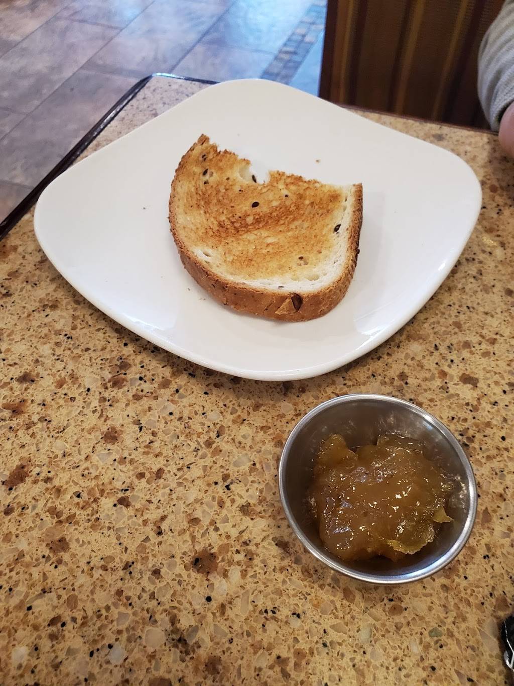 Essen on Main | restaurant | 205 S Main St, Royal Oak, MI 48067, USA | 2482684107 OR +1 248-268-4107