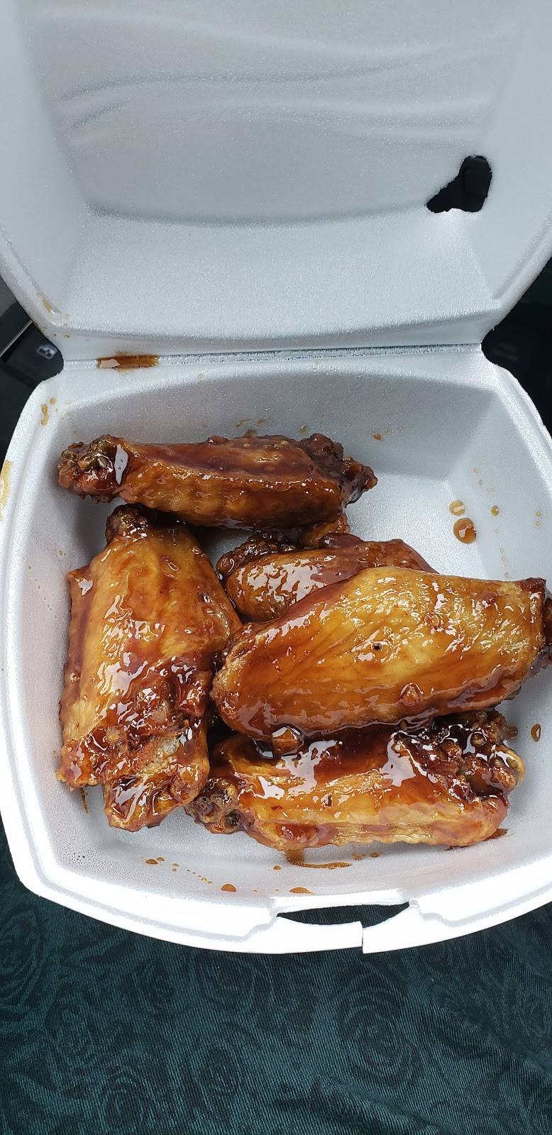 America’s Best Wings | restaurant | 4931 Nine Mile Rd, Richmond, VA 23223, USA | 8042220509 OR +1 804-222-0509