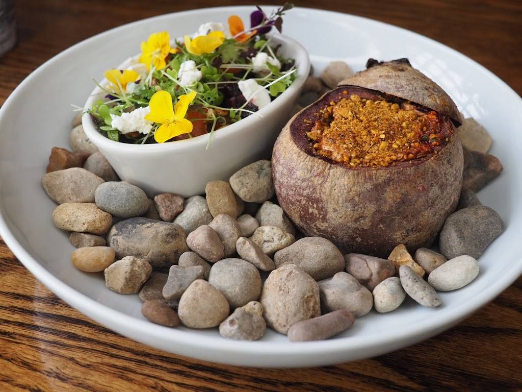 Homestead On The Roof | restaurant | 1924 W Chicago Ave, Chicago, IL 60622, USA | 7733322354 OR +1 773-332-2354