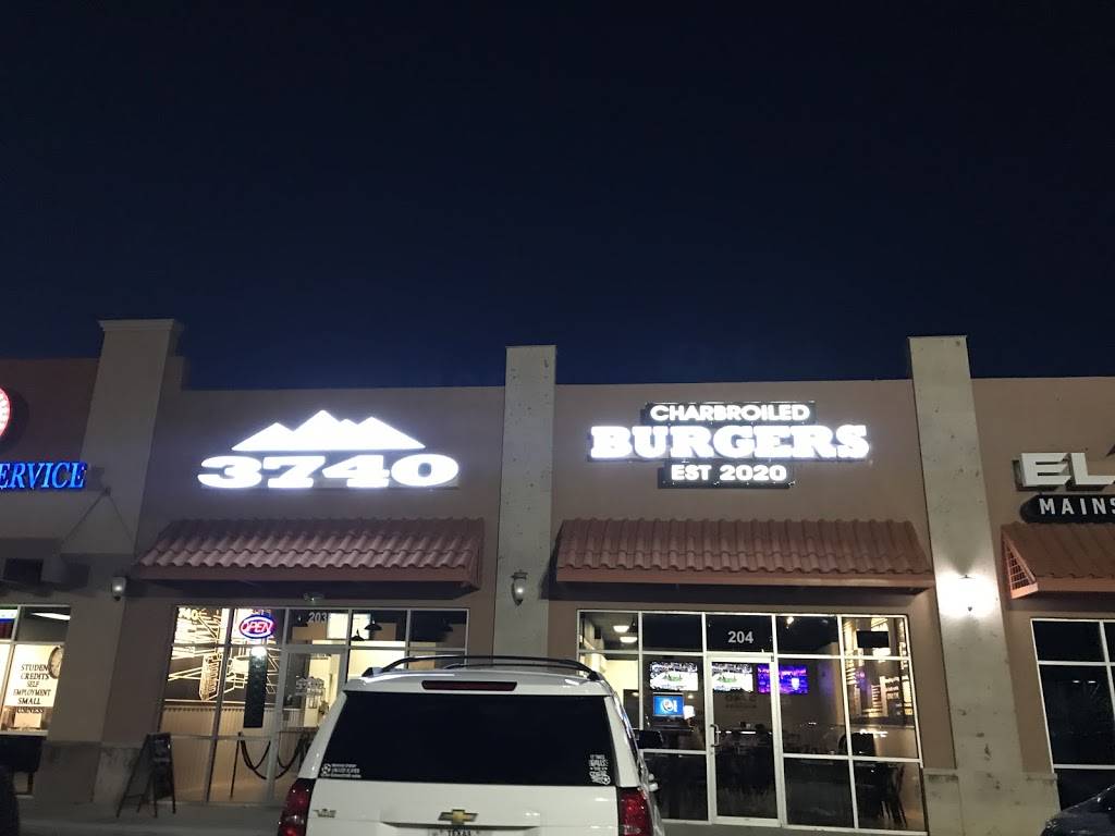 3740 Charbroiled Burgers | restaurant | 1613 N Zaragoza Rd Suite 203 And 204, El Paso, TX 79936, USA | 9152754098 OR +1 915-275-4098