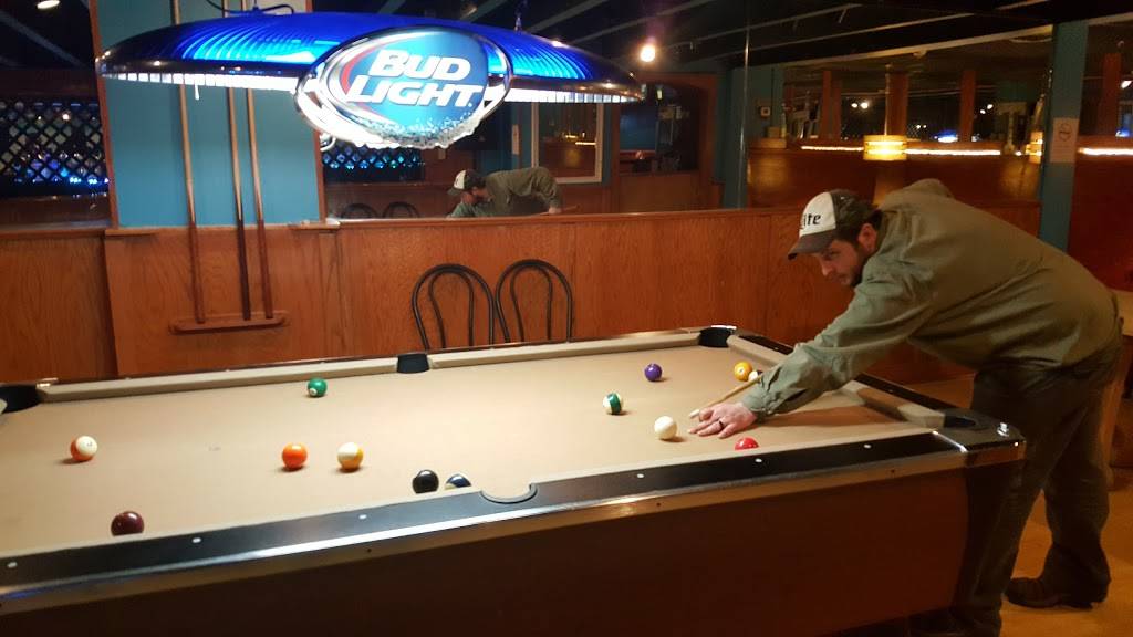 Carolina Sports & Spirits | restaurant | 16 Union St, Bangor, ME 04401, USA | 2079927273 OR +1 207-992-7273