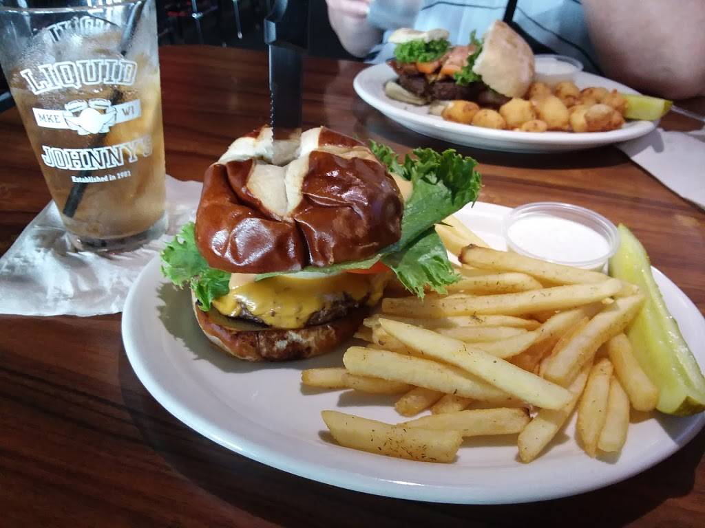 Liquid Johnnys | restaurant | 540 S 76th St, Milwaukee, WI 53214, USA | 4144768668 OR +1 414-476-8668