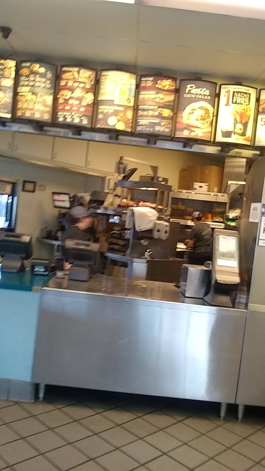 Taco Bell | meal takeaway | 228 Main St, Red Bluff, CA 96080, USA | 5305272129 OR +1 530-527-2129