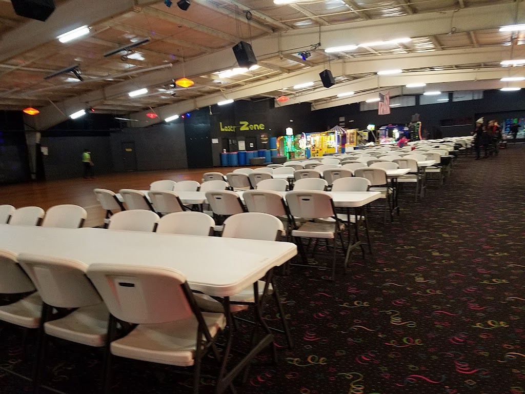 Family Fun Zone | meal takeaway | 2333 Theodore St, Crest Hill, IL 60403, USA | 8157299191 OR +1 815-729-9191