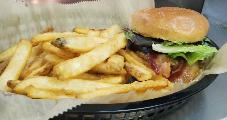 Charlie and the Coffee Factory | restaurant | 12158 S Beyer Rd Suite B24, Birch Run, MI 48415, USA | 9893495000 OR +1 989-349-5000