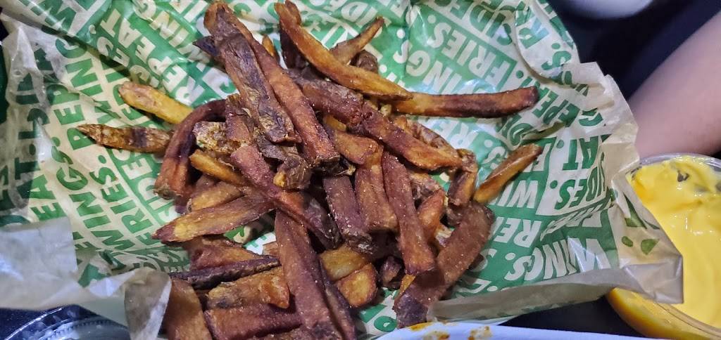 Wingstop | restaurant | 946 Flatbush Ave, Brooklyn, NY 11226, USA | 9295909464 OR +1 929-590-9464