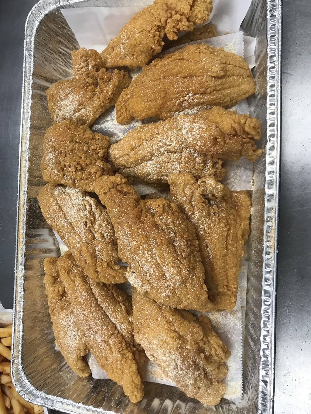 Jays Fish & chicken | restaurant | 5708 Brookdale Dr N, Minneapolis, MN 55443, USA | 7635036738 OR +1 763-503-6738