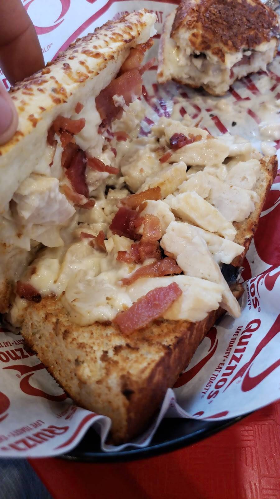 Quiznos | restaurant | 8625 Woodley Ave, North Hills, CA 91343, USA | 8188950095 OR +1 818-895-0095