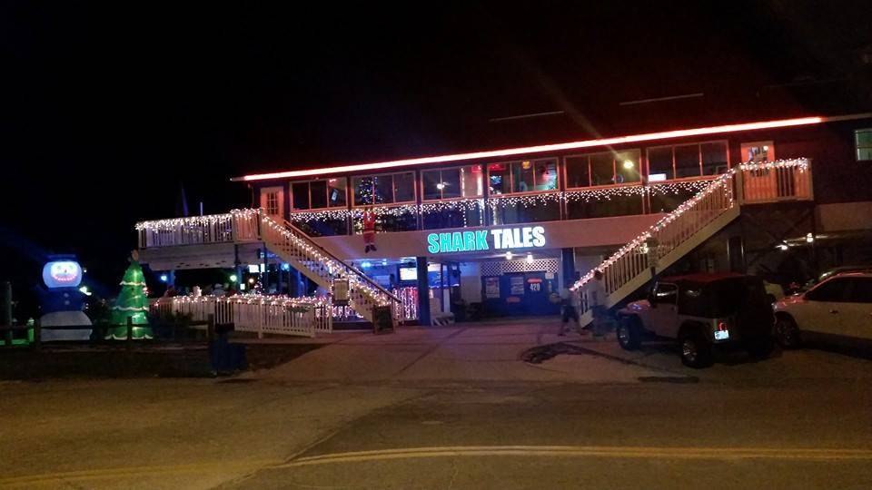 Shark Tales Waterfront Restaurant | restaurant | 677 75th Ave, St Pete Beach, FL 33706, USA | 7277670070 OR +1 727-767-0070
