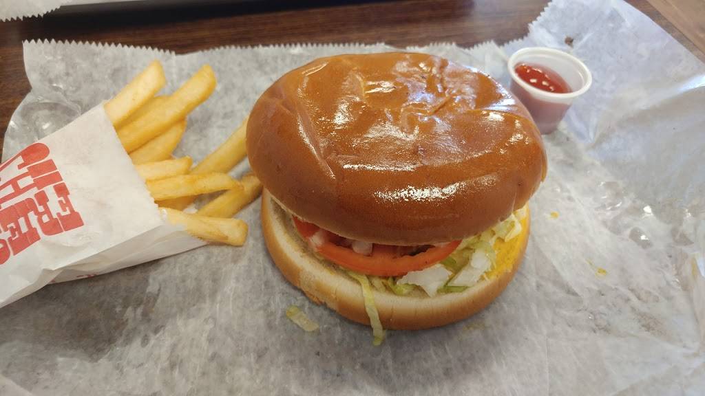 What-A-Burger | restaurant | 1901 Advantage Dr, Prince George, VA 23875, USA | 8048632233 OR +1 804-863-2233