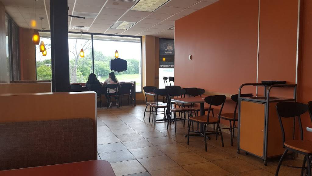 Jack in the Box | restaurant | 1807 Gravois Ave, St. Louis, MO 63104, USA | 3147732636 OR +1 314-773-2636