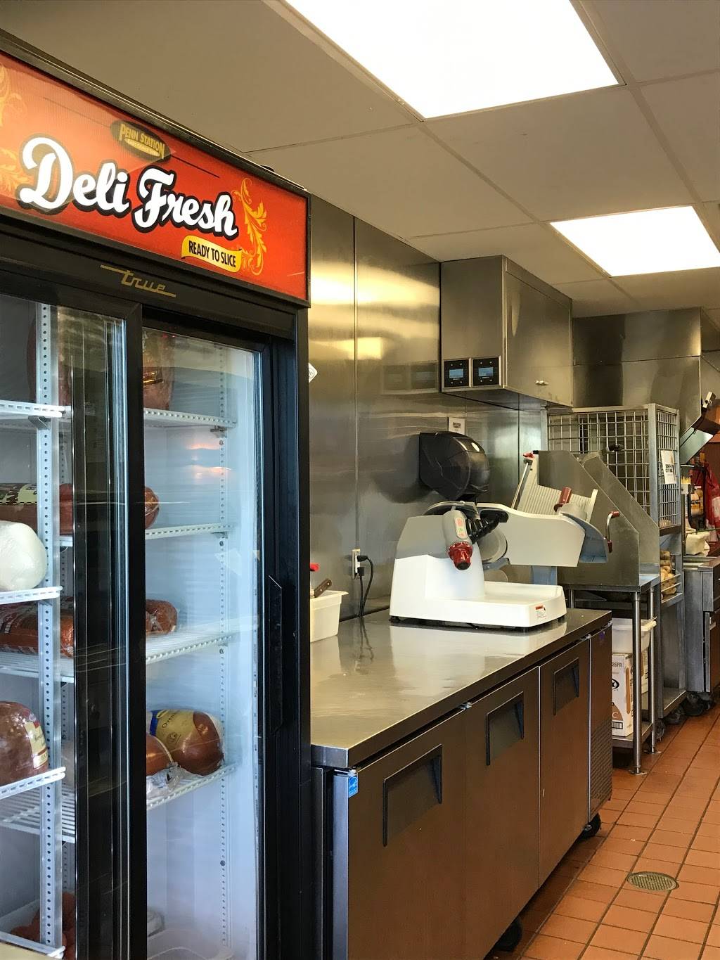 Penn Station East Coast Subs | meal takeaway | 5851 Long Prairie Rd #104, Flower Mound, TX 75028, USA | 9723557366 OR +1 972-355-7366