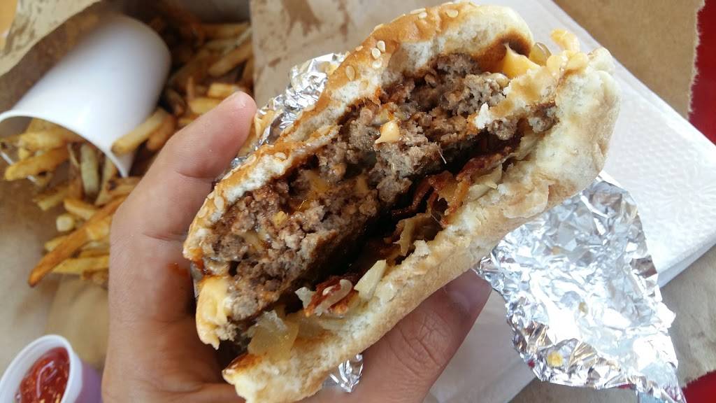 Five Guys | meal takeaway | 6783 Manatee Ave W, Bradenton, FL 34209, USA | 9417943700 OR +1 941-794-3700