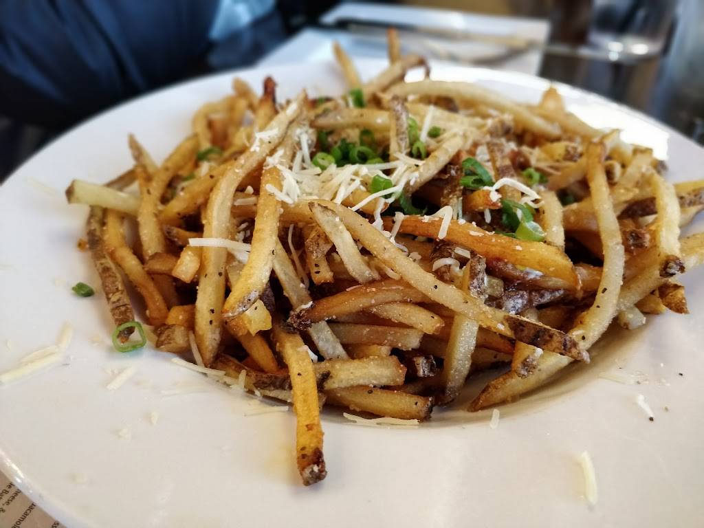 Colorado Mountain Brewery | restaurant | 600 S 21st St #180, Colorado Springs, CO 80904, USA | 7194668240 OR +1 719-466-8240