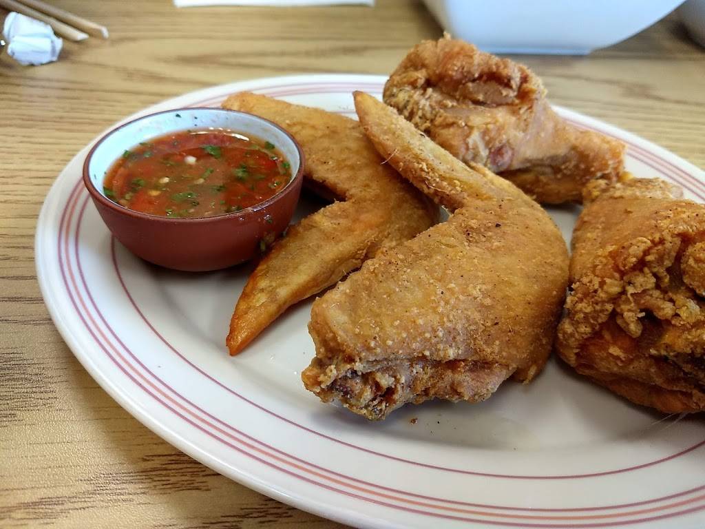 Mama Mais Noodles | restaurant | 2824 Stanley St, Stevens Point, WI 54481, USA | 7159979385 OR +1 715-997-9385