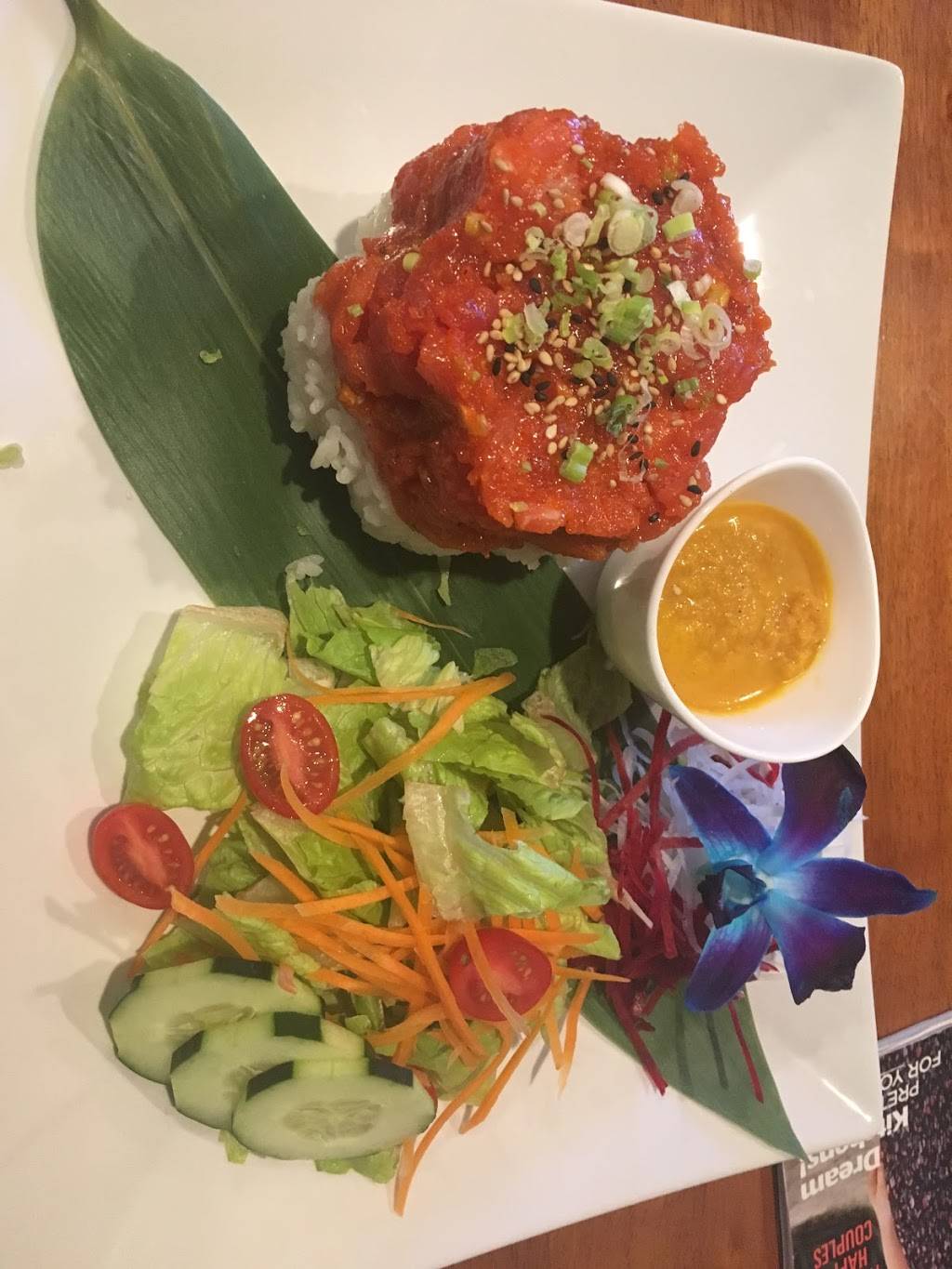 Green light bar | restaurant | 229 62nd Ave N, St. Petersburg, FL 33702, USA | 7278006607 OR +1 727-800-6607