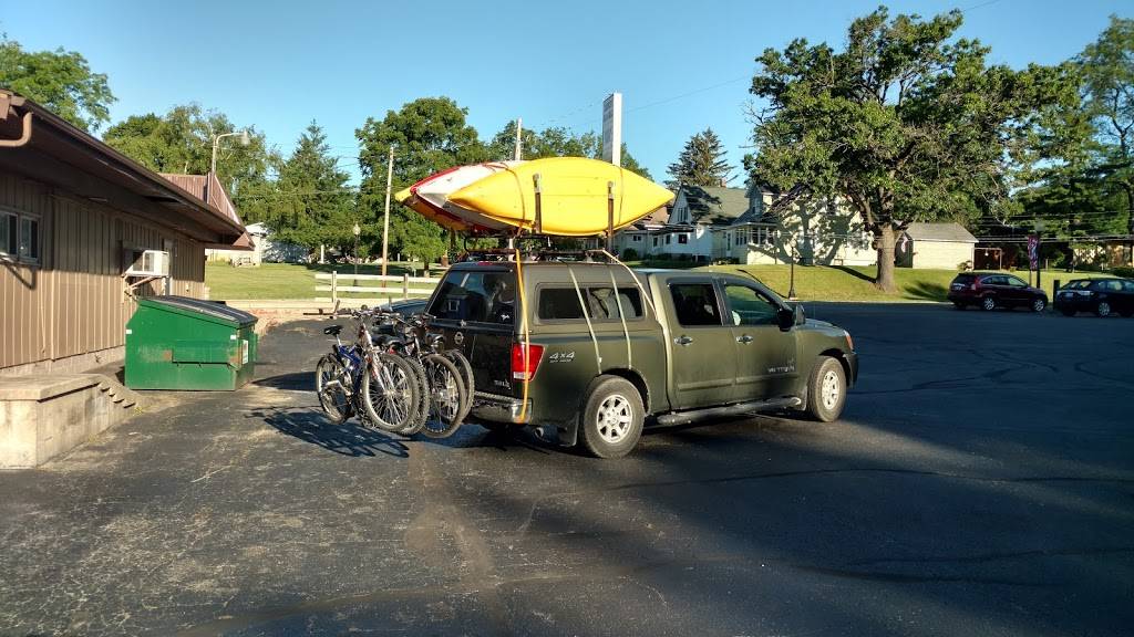 Renuccis Bar & Restaurant | restaurant | 538 N State St, Ionia, MI 48846, USA | 6165279802 OR +1 616-527-9802