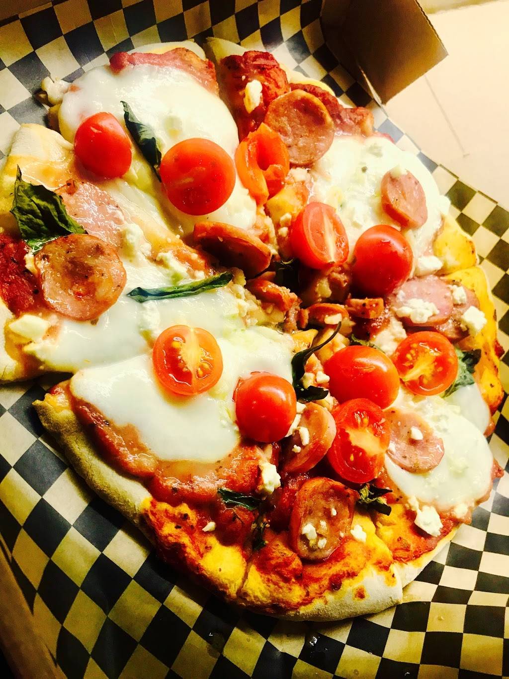 Taps Bar & Grill | restaurant | 407 Walnut St, Chico, CA 95928, USA | 5306364341 OR +1 530-636-4341