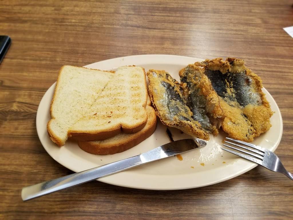 McLeans Restaurant | restaurant | 3205 W Broad St, Richmond, VA 23230, USA | 8043580369 OR +1 804-358-0369