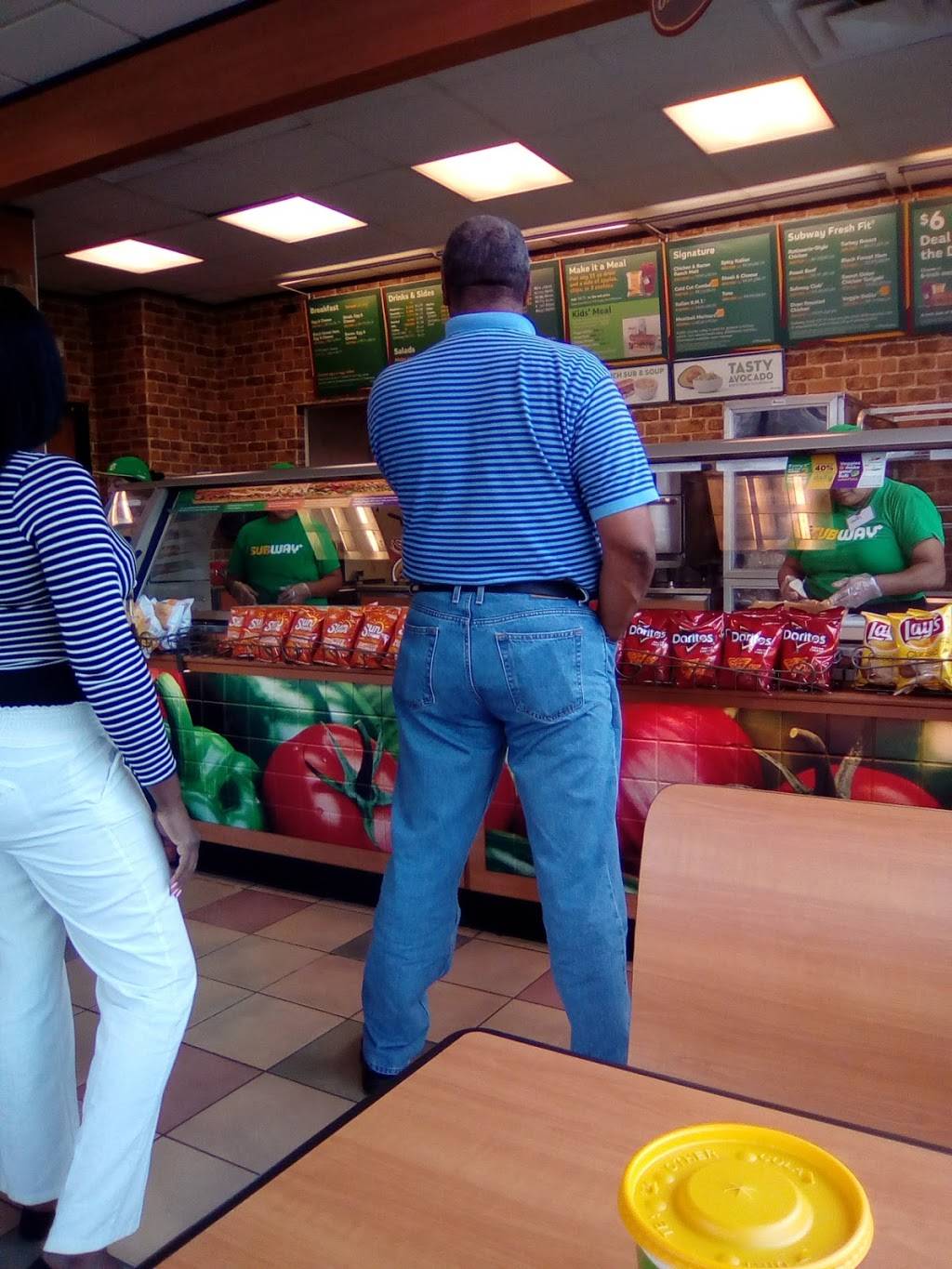 Subway Restaurants | restaurant | 13875 Southwest Fwy, Sugar Land, TX 77478, USA | 2812658176 OR +1 281-265-8176