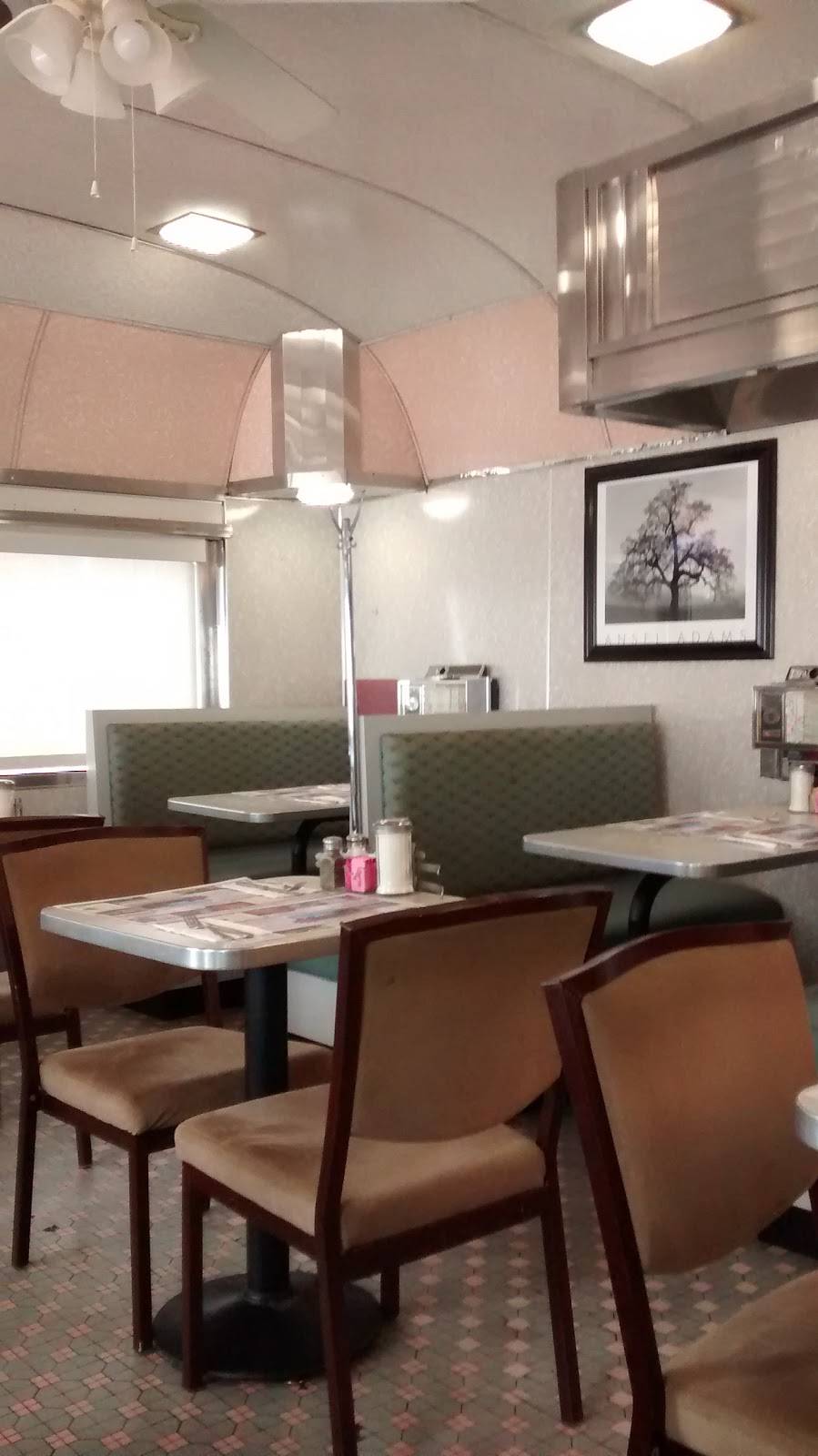 Salem Oak Diner | restaurant | 113 W Broadway, Salem, NJ 08079, USA | 8569351305 OR +1 856-935-1305