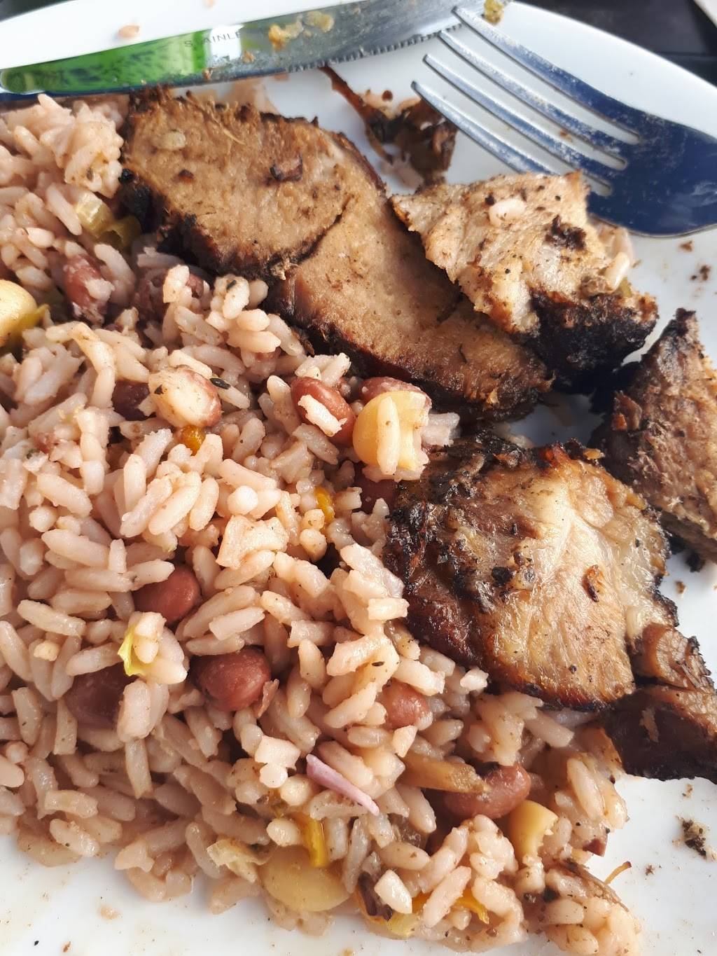 The Italian Jerk | restaurant | 4551 Cherry Ave, Beamsville, ON L0R 1B1, Canada | 9056515375 OR +1 905-651-5375