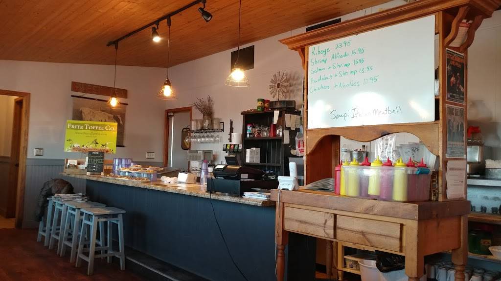 Country House Family Restaurant | restaurant | 68168 US-30, Colo, IA 50056, USA | 6413772213 OR +1 641-377-2213