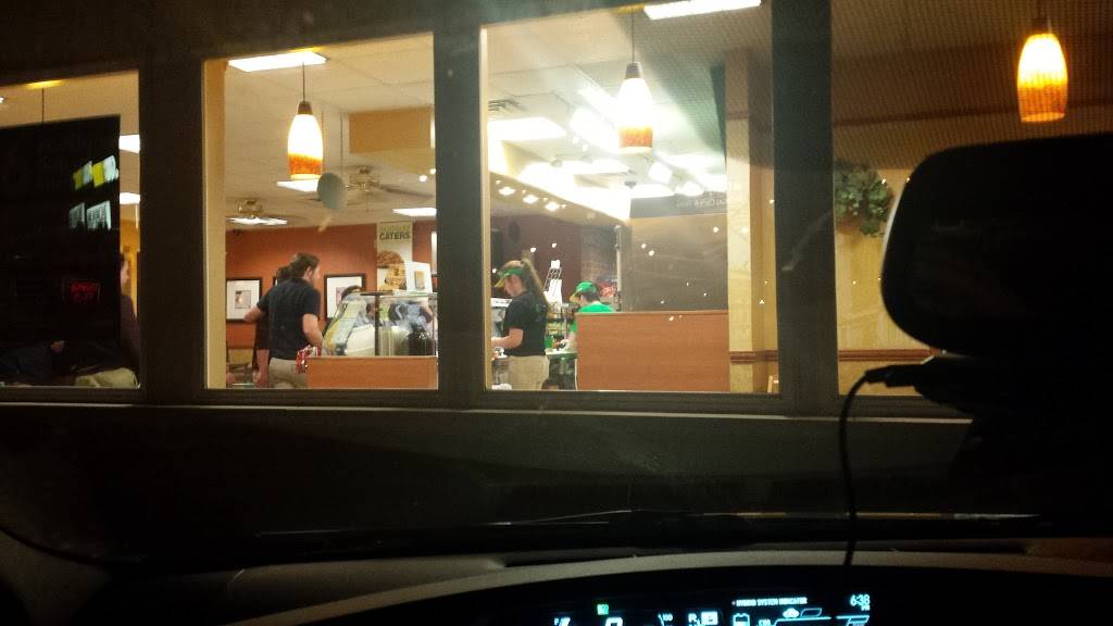 Subway | restaurant | 250 S Exchange St, Galva, IL 61434, USA | 3099322666 OR +1 309-932-2666