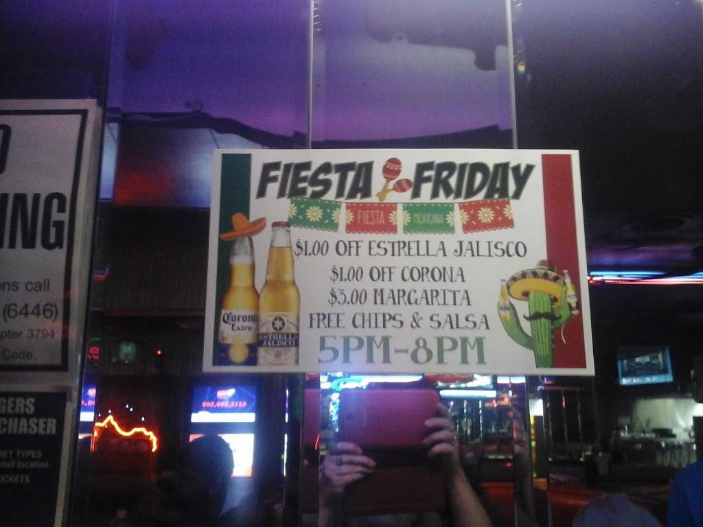 Dennys Blue Angel | restaurant | 3268 Belmont St, Bellaire, OH 43906, USA | 7406764810 OR +1 740-676-4810