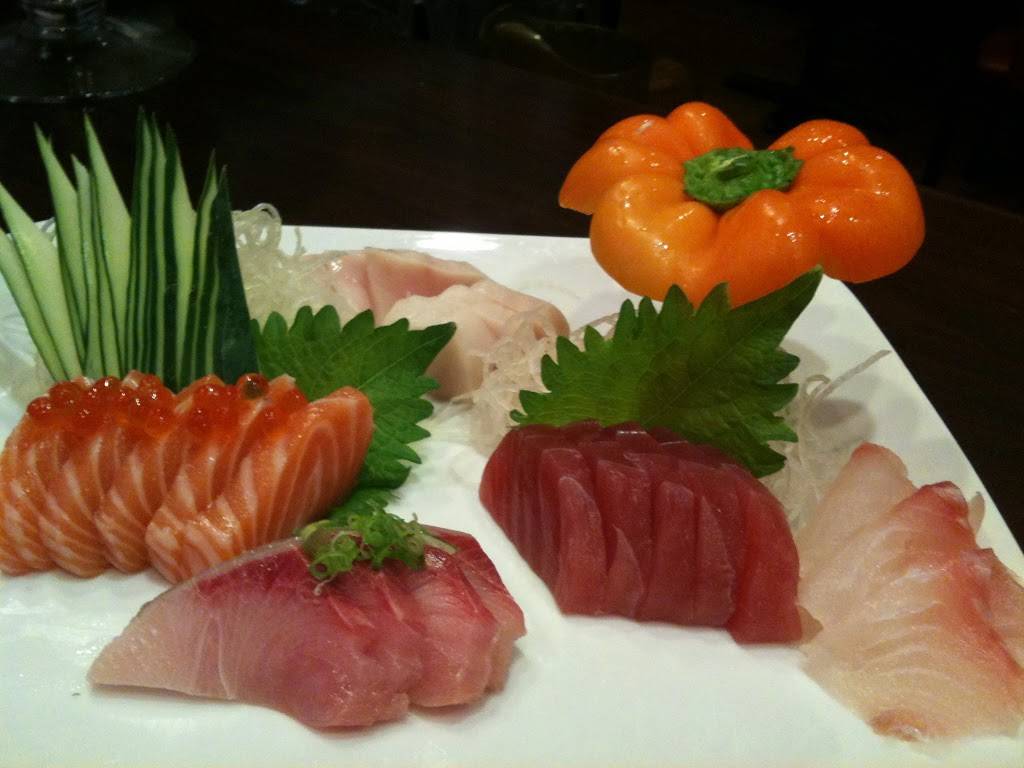 Suzushii Sushi & Grill | restaurant | 915 E.Road To Six Flags Street#103, Arlington, TX 76011, USA | 8174592779 OR +1 817-459-2779