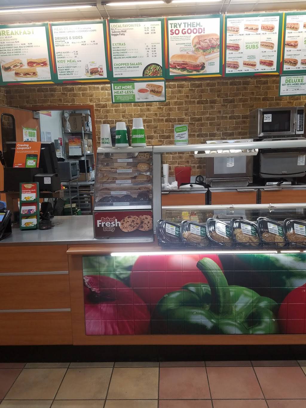 Subway | restaurant | 3020 E 8th Rd, North Utica, IL 61373, USA | 8156674572 OR +1 815-667-4572