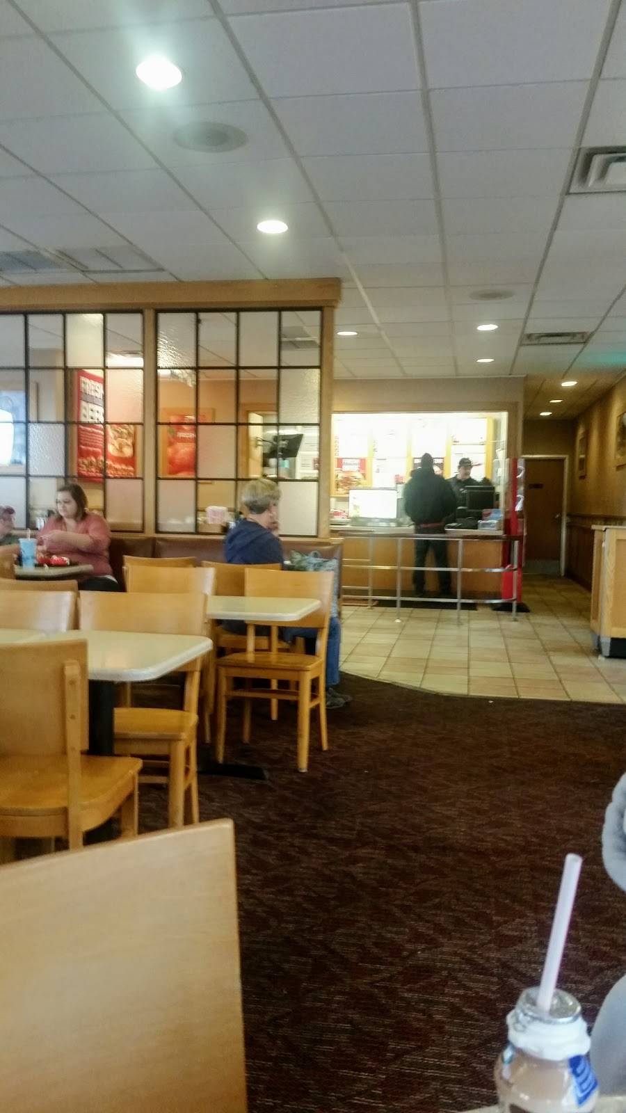 Wendys | restaurant | 1694 E Market St, Harrisonburg, VA 22801, USA | 5404343368 OR +1 540-434-3368