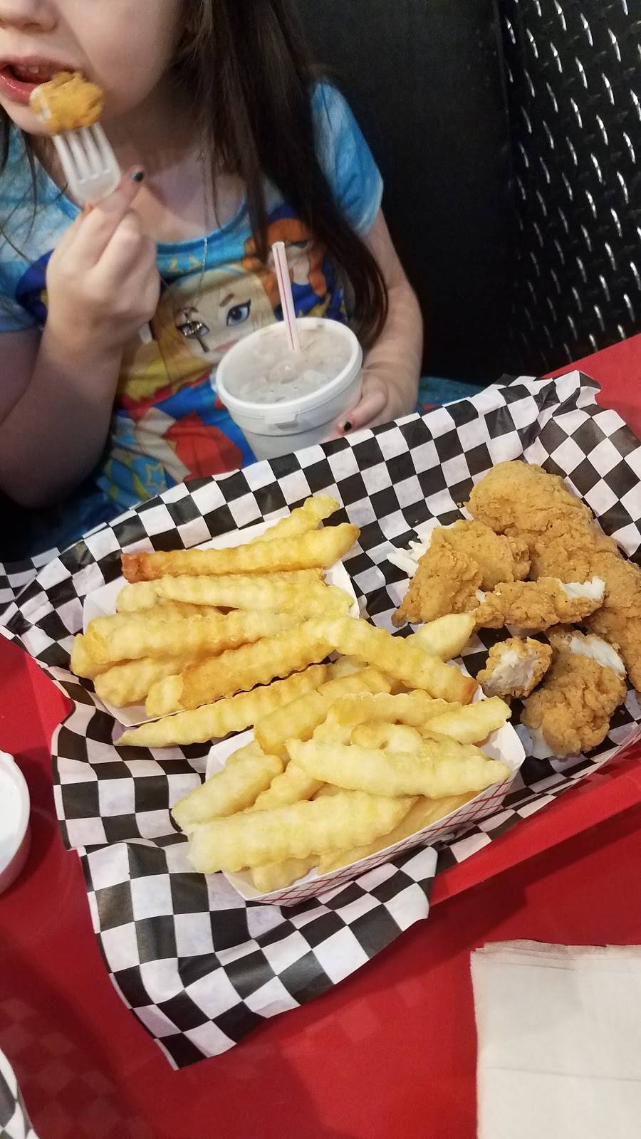 Park Road Soda Shoppe | restaurant | 800 Rogers Lake Rd, Kannapolis, NC 28081, USA | 7049330062 OR +1 704-933-0062