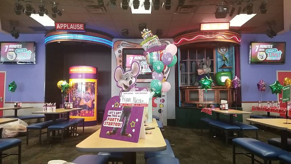 Chuck E. Cheeses | restaurant | 4725 Northwest Hwy, Crystal Lake, IL 60014, USA | 8154557463 OR +1 815-455-7463
