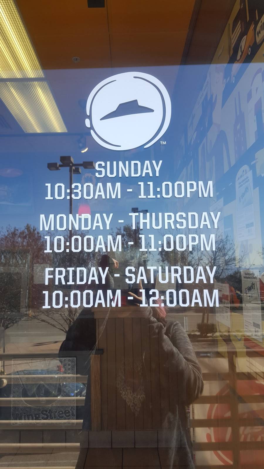 Pizza Hut | restaurant | 1261 W Foothill Blvd, Upland, CA 91786, USA | 9099498222 OR +1 909-949-8222