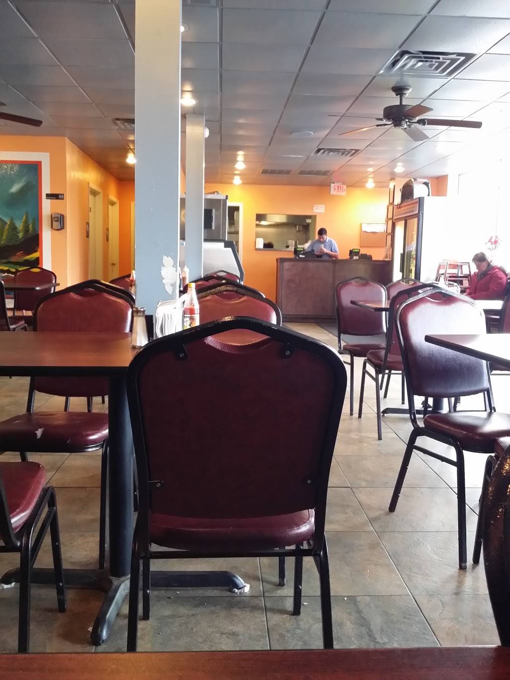 Pupuseria Lilian | restaurant | 2410 W Miller Rd, Garland, TX 75041, USA | 9728402952 OR +1 972-840-2952